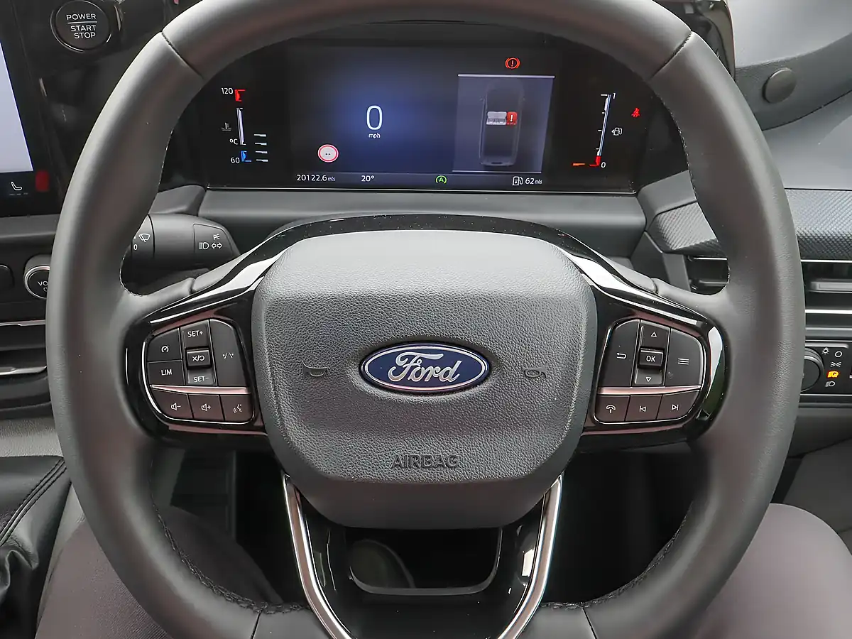 Used 2024 Ford Transit Custom Limited Frozen White - Interior and Exterior details 13