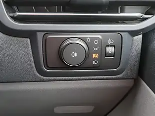 Used 2024 Ford Transit Custom Limited Frozen White - Interior and Exterior details 16