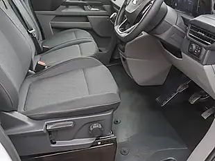 Used 2024 Ford Transit Custom Limited Frozen White - Interior and Exterior details 18