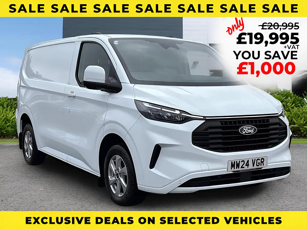 Used 2024 Ford Transit Custom Limited Frozen White - Front View
