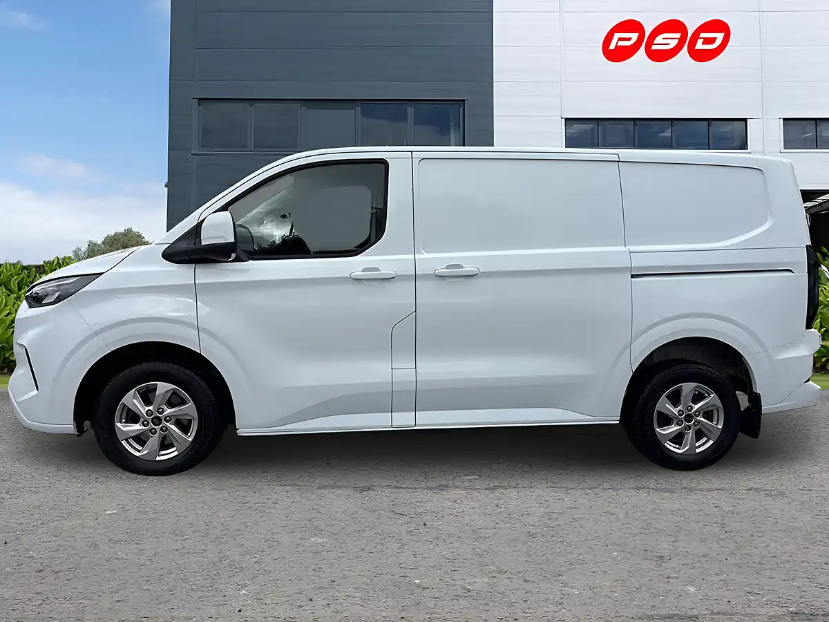 Used 2024 Ford Transit Custom Limited Frozen White - Interior and Exterior details 4