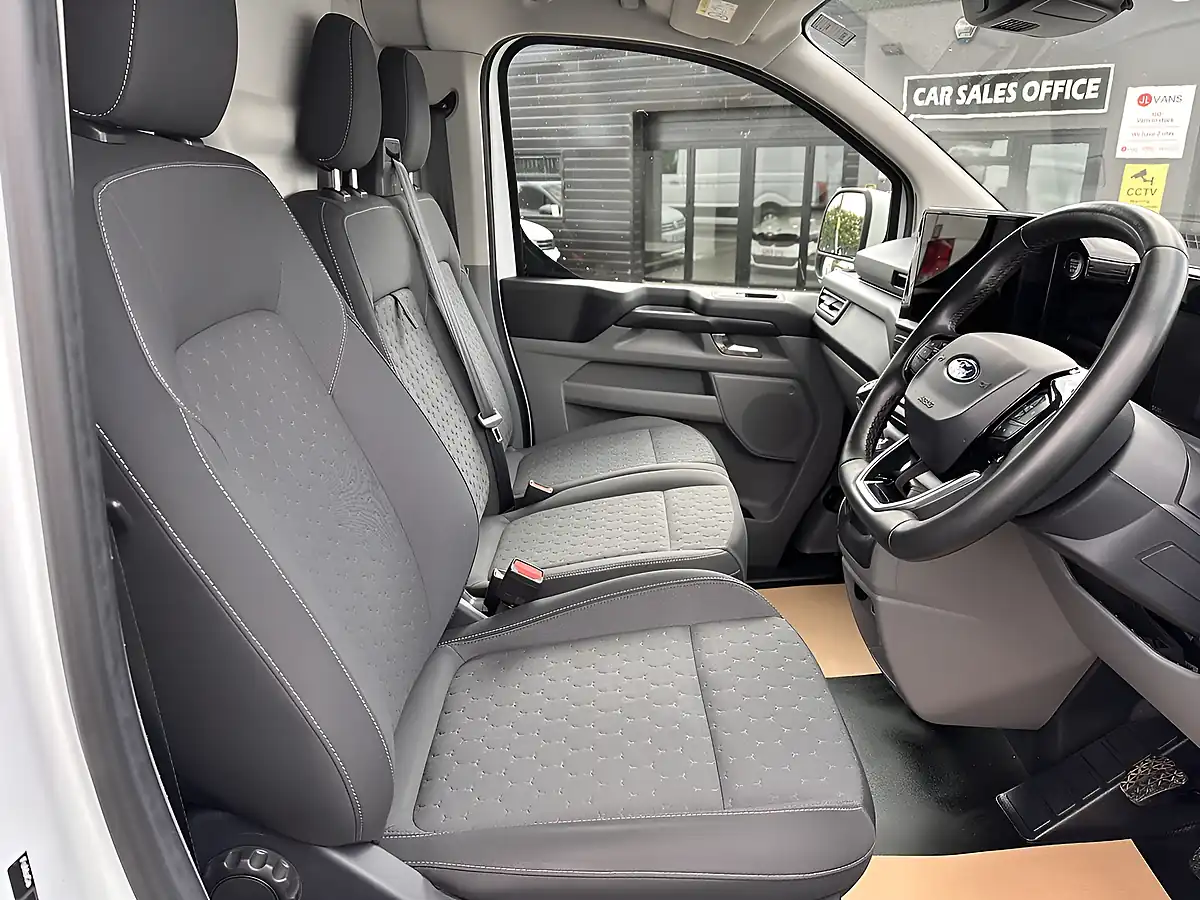 Used 2024 Ford Transit Custom Limited Frozen White (solid Colour) - Interior and Exterior details 5