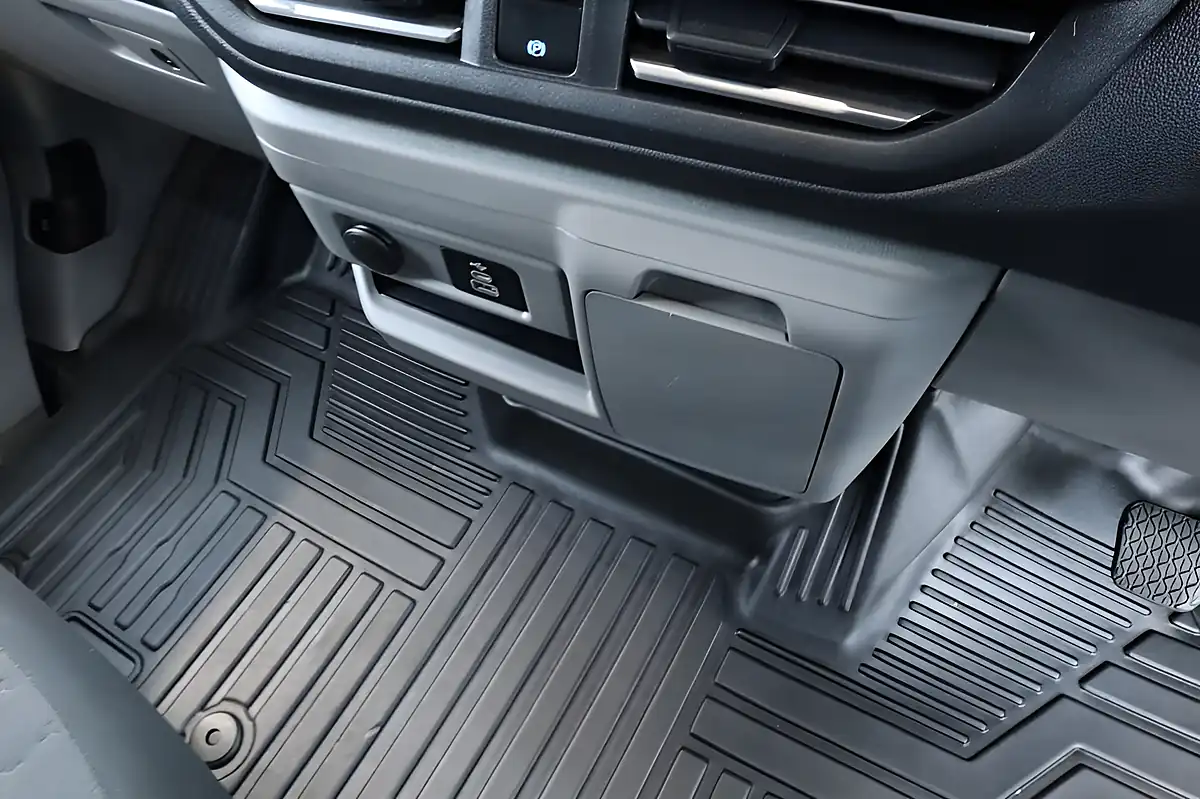 Used 2024 Ford Transit Custom Limited Grey - Interior and Exterior details 19