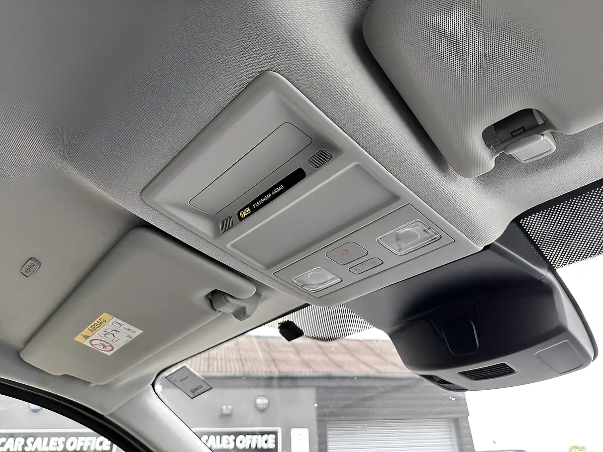 Used 2024 Ford Transit Custom Limited L1H1 Frozen White (solid Colour) - Interior and Exterior details 18