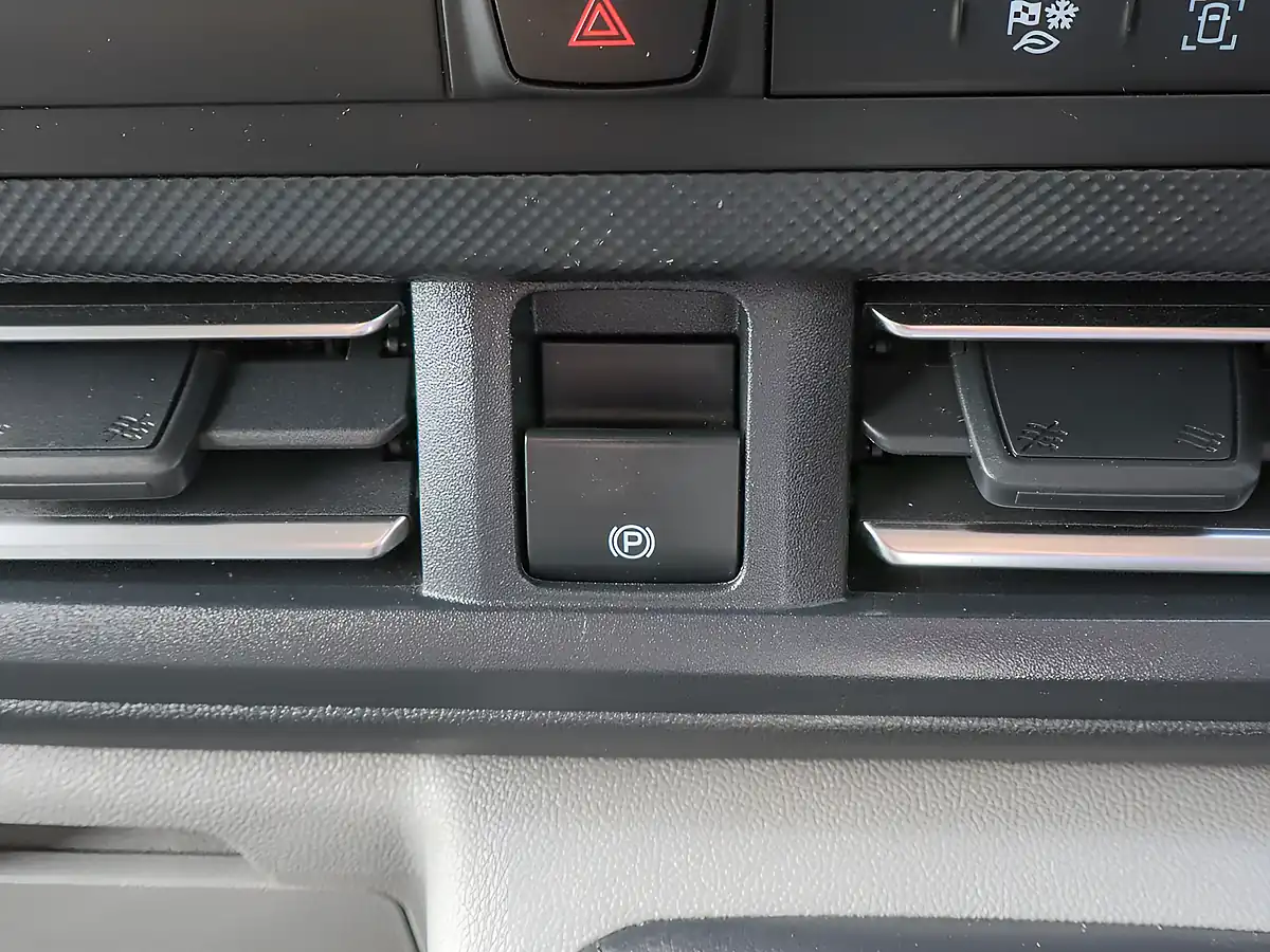 Used 2024 Ford Transit Custom Limited L2 Lwb Moondust Silver - Interior and Exterior details 15
