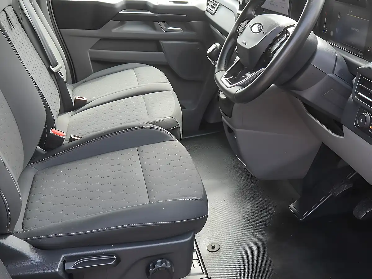 Used 2024 Ford Transit Custom Limited L2 Lwb Moondust Silver - Interior and Exterior details 18