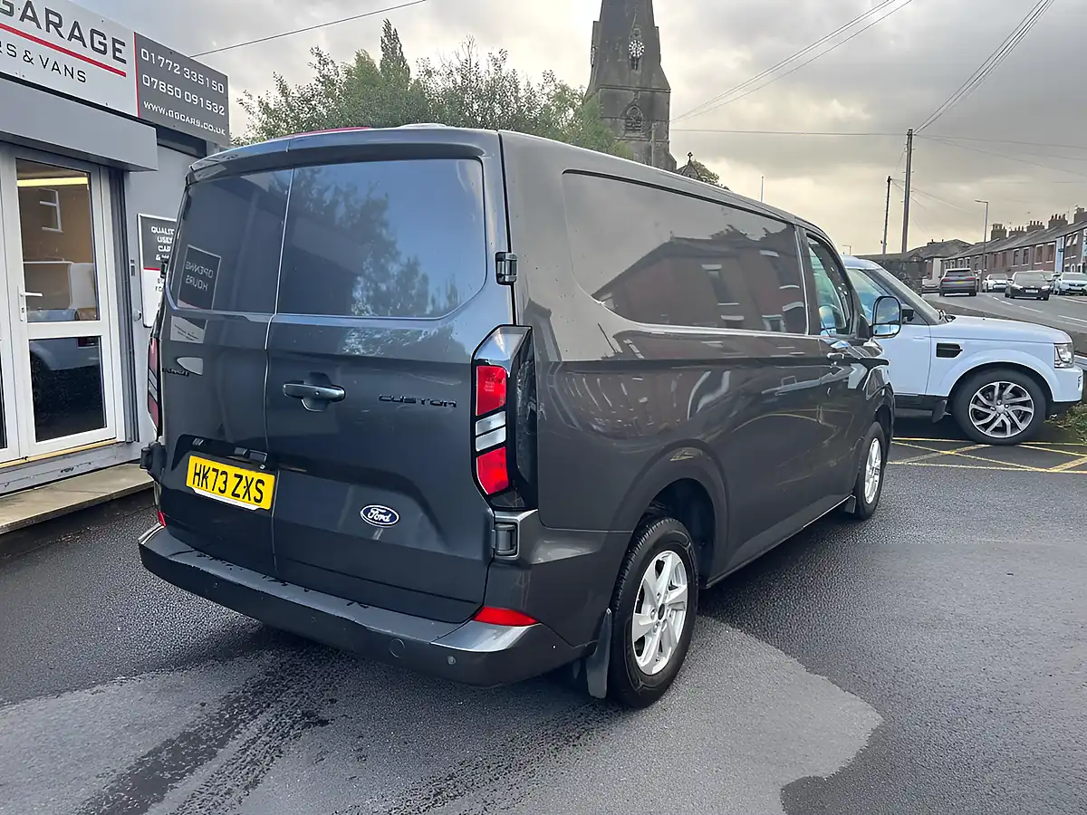 Used 2024 Ford Transit Custom Limited Magnetic - Interior and Exterior details 7