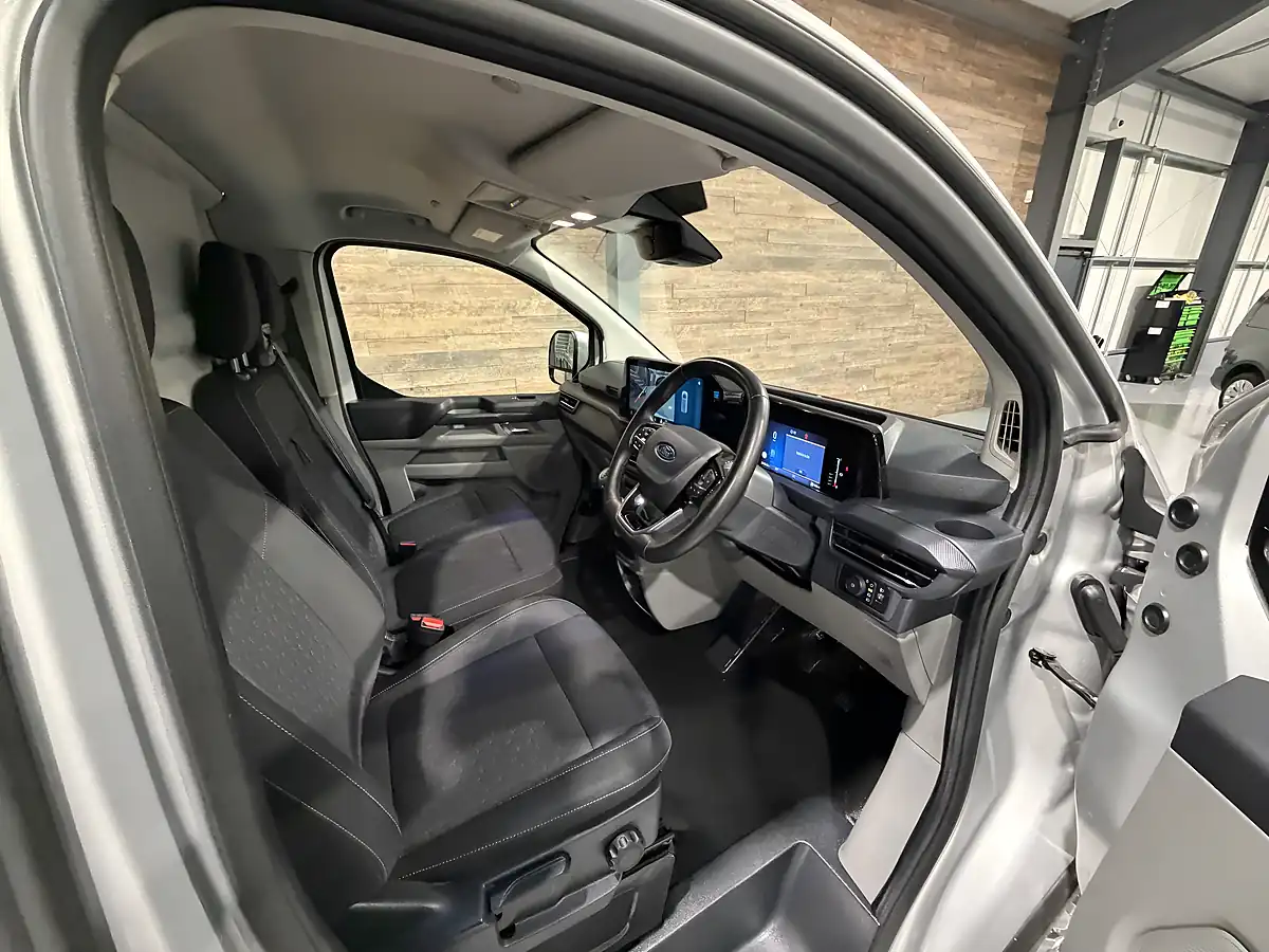 Used 2024 Ford Transit Custom Limited Moondust Silver - Interior and Exterior details 7