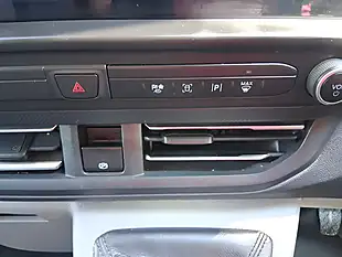 Used 2024 Ford Transit Custom Limited White - Interior and Exterior details 17
