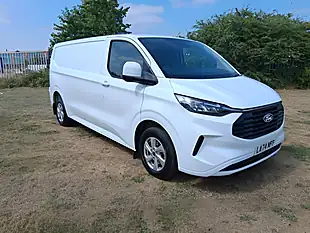 Used 2024 Ford Transit Custom Limited White - Interior and Exterior details 7
