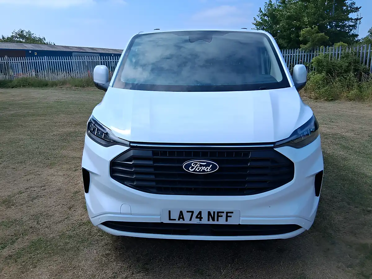 Used 2024 Ford Transit Custom Limited White - Interior and Exterior details 8