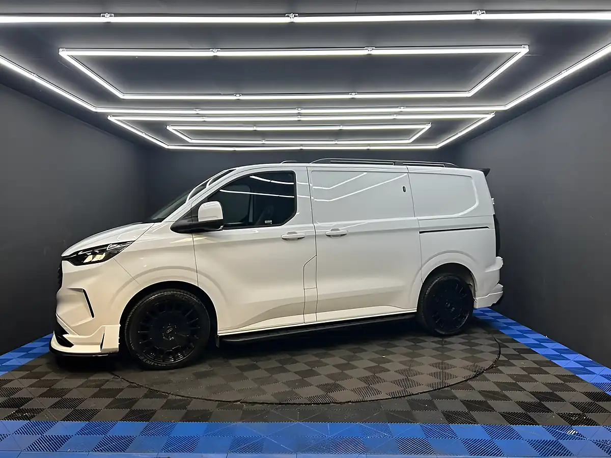 Used 2024 Ford Transit Custom Limited White - Interior and Exterior details 13