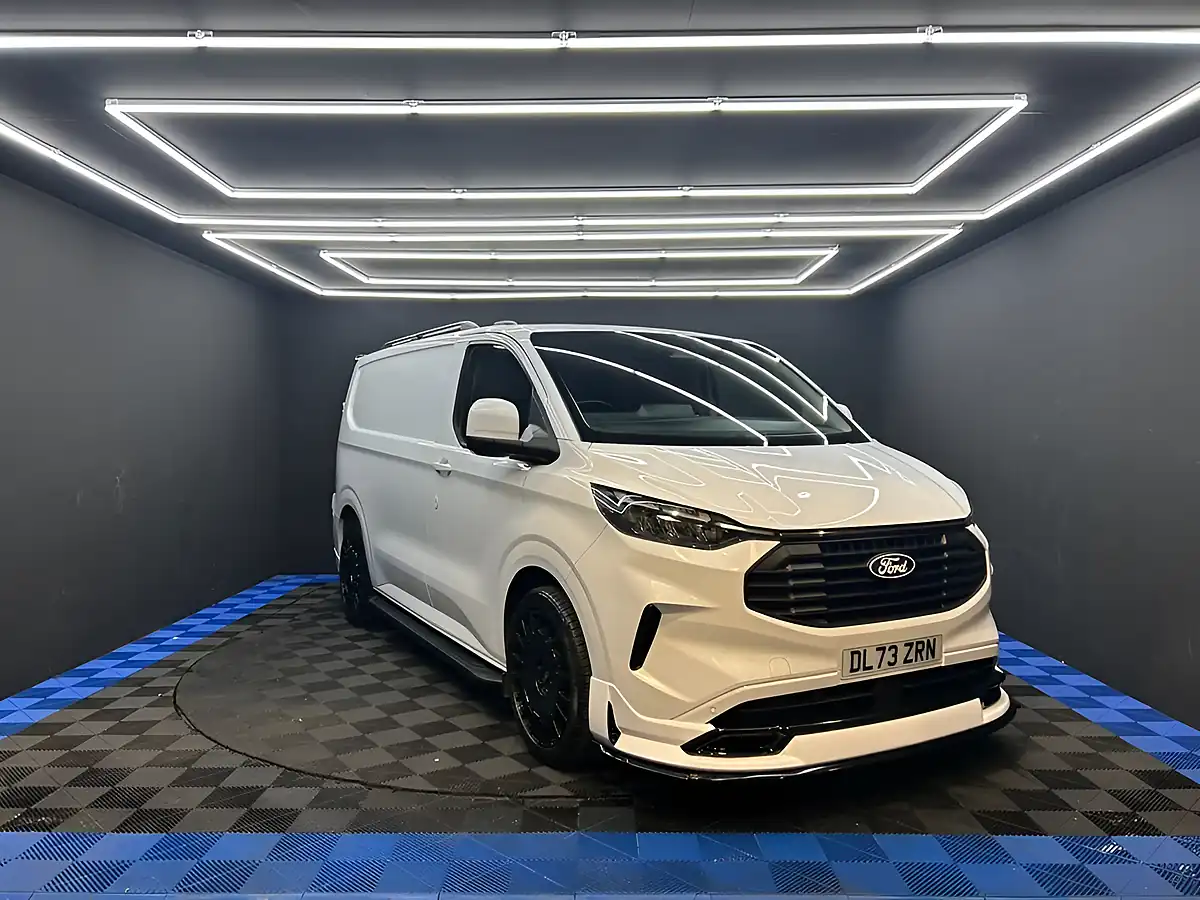 Used 2024 Ford Transit Custom Limited White - Interior and Exterior details 3