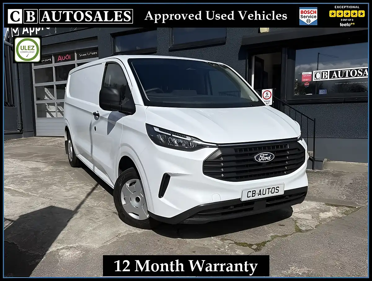 Used 2024 Ford Transit Custom Trend White - Front View