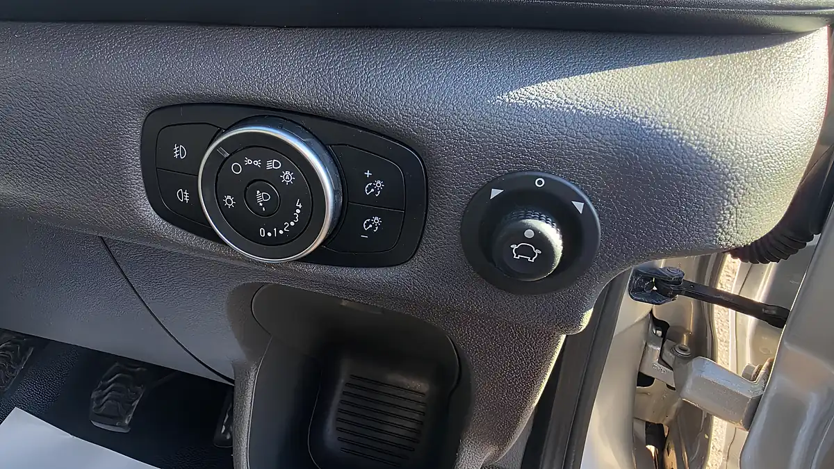 Used 2024 Ford Transit Trend Silver - Interior and Exterior details 19