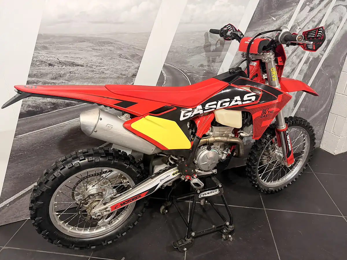 Used 2024 Gasgas Ec 350 F Red - Interior and Exterior details 3
