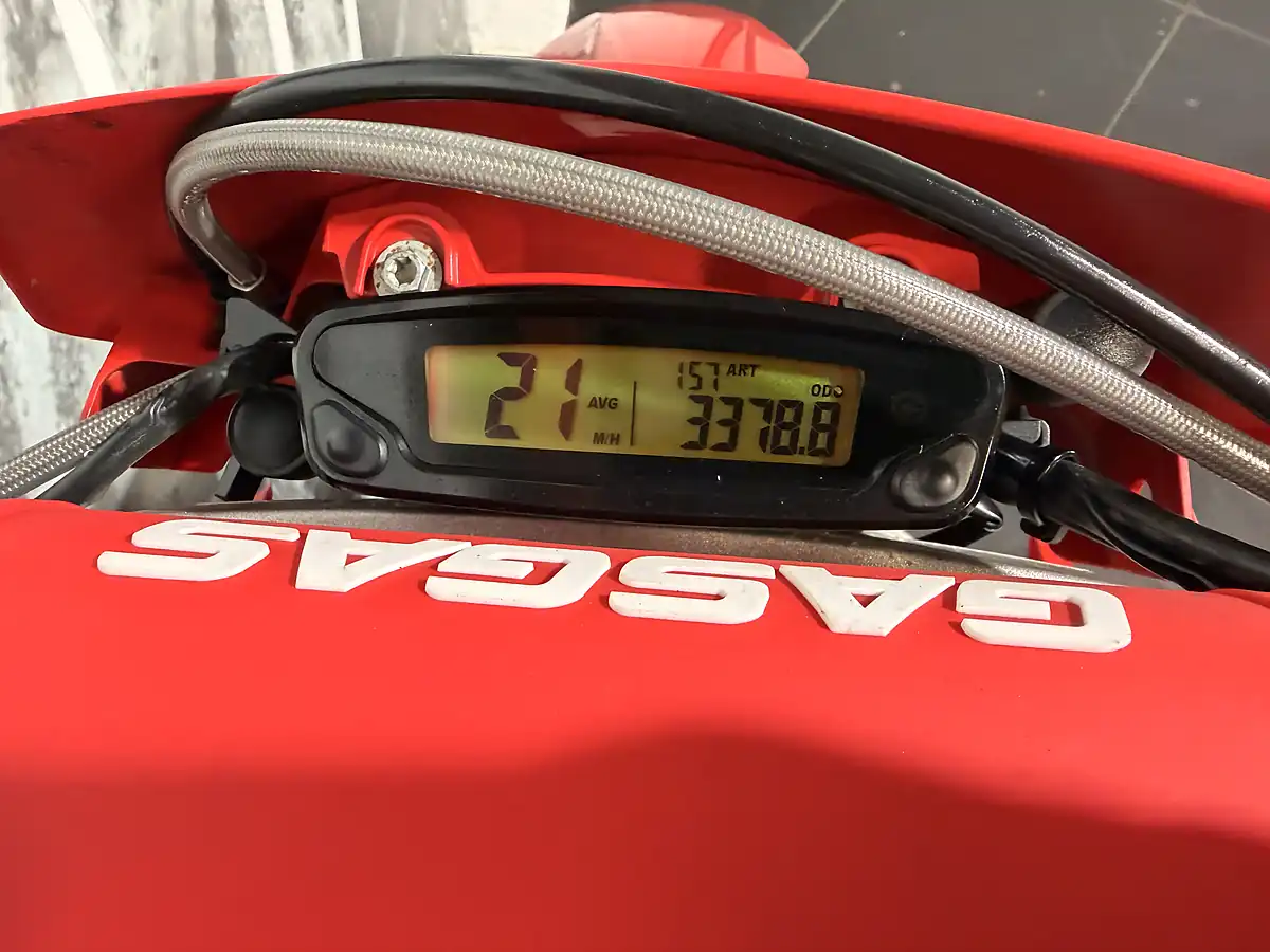 Used 2024 Gasgas Ec 350 F Red - Interior and Exterior details 6