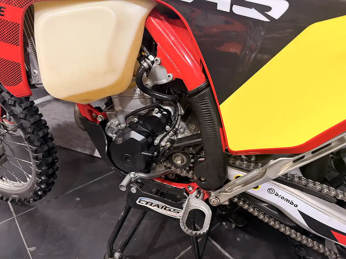 Used 2024 Gasgas Ec 350 F Red - Interior and Exterior details 9