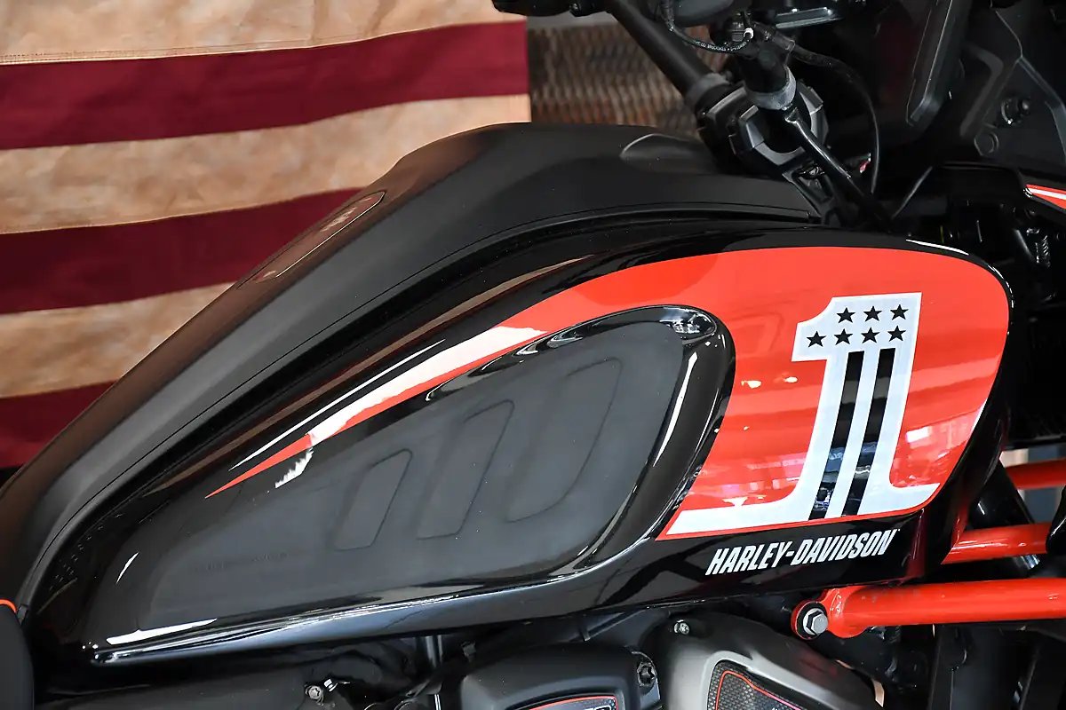 Used 2024 Harley-Davidson Pan America Cvo Legendary Orange - Interior and Exterior details 2