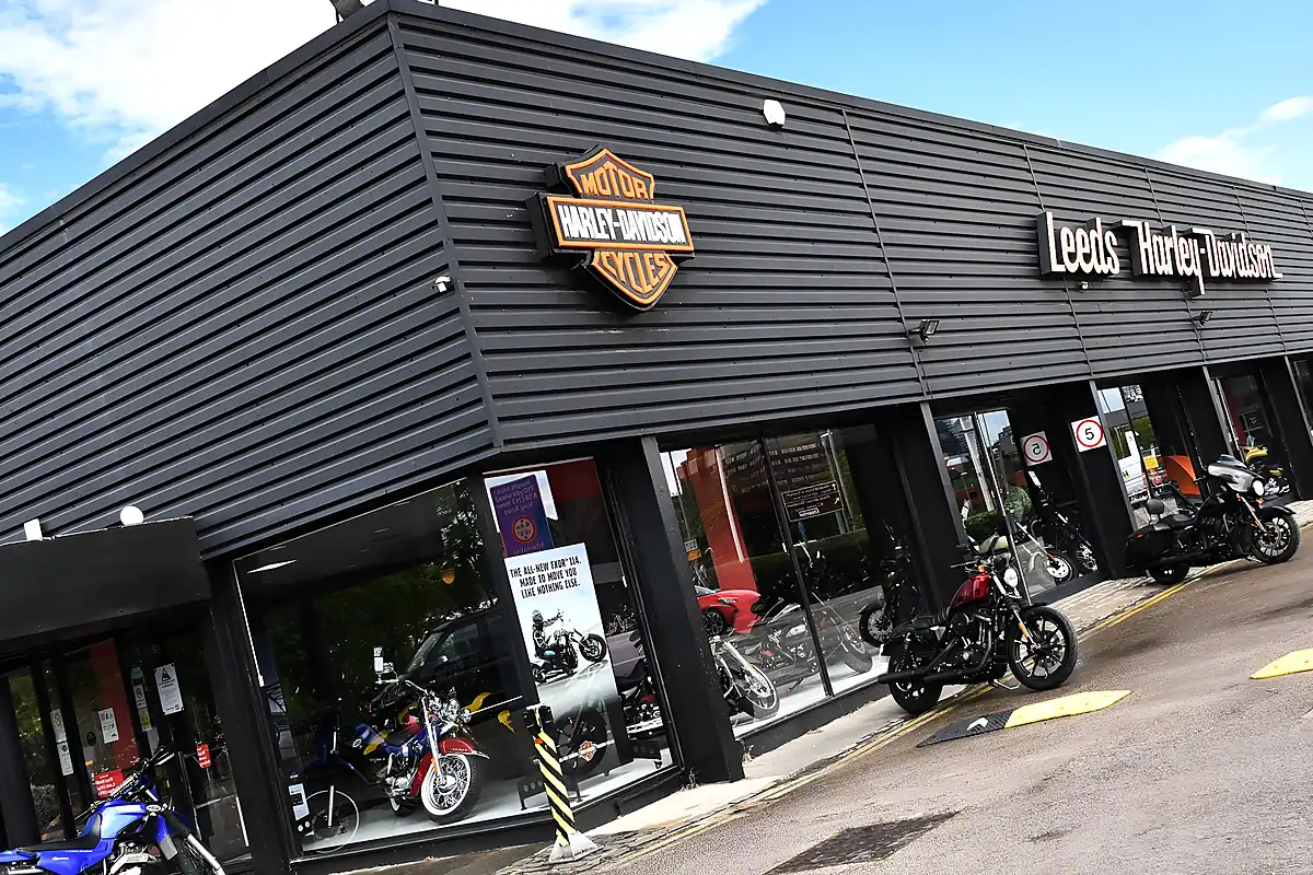 Used 2024 Harley-Davidson Pan America Cvo Legendary Orange - Interior and Exterior details 20