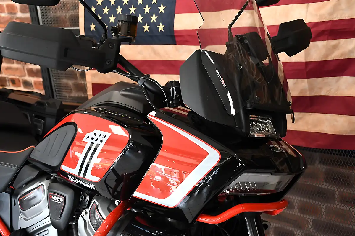 Used 2024 Harley-Davidson Pan America Cvo Legendary Orange - Interior and Exterior details 5