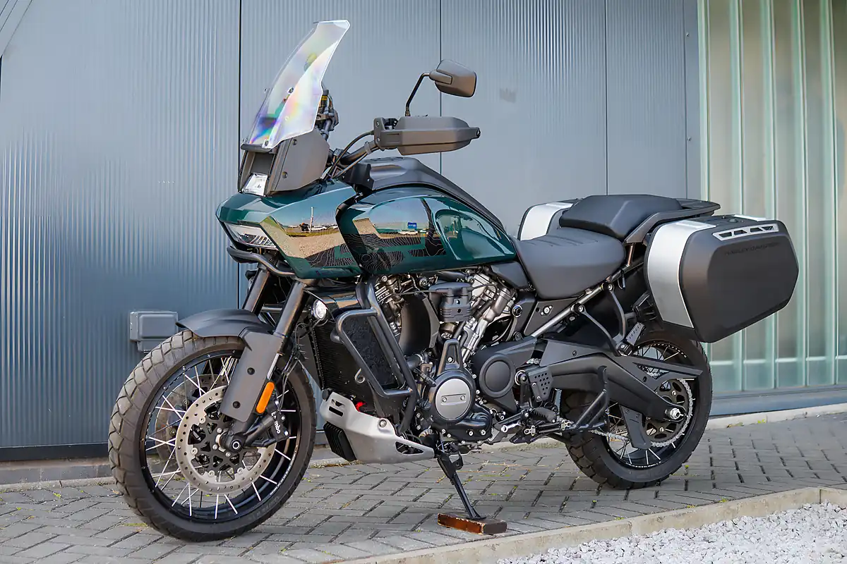 Used 2024 Harley-Davidson Pan America Special Alpine Green - Interior and Exterior details 16