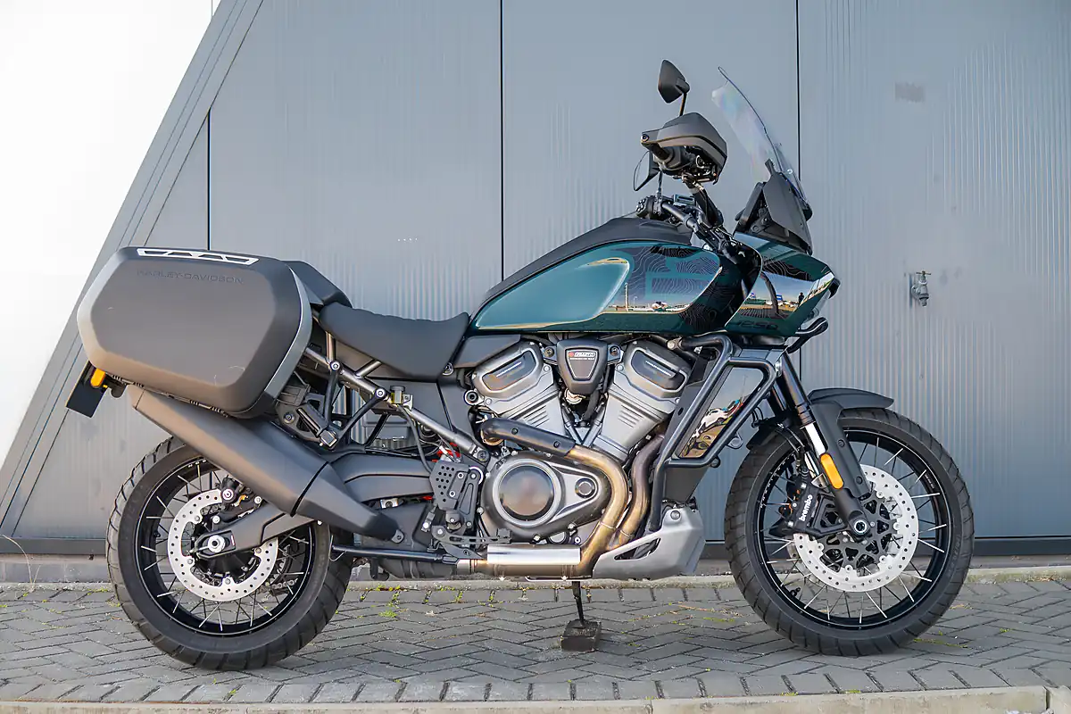 Used 2024 Harley-Davidson Pan America Special Alpine Green - Interior and Exterior details 4