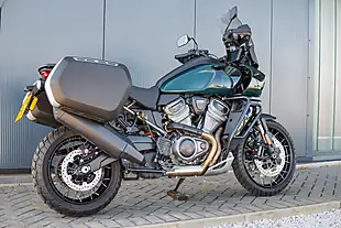 Used 2024 Harley-Davidson Pan America Special Alpine Green - Interior and Exterior details 6
