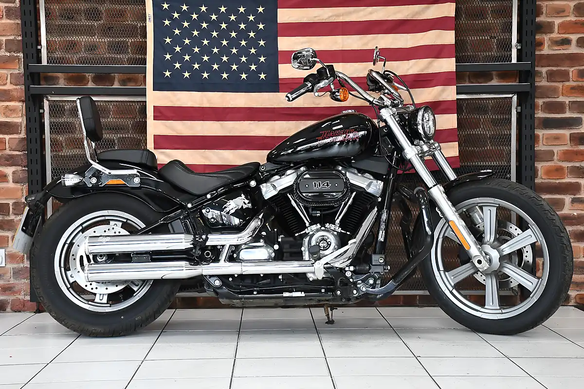 Used 2024 Harley-Davidson Softail Standard Black - Interior and Exterior details 6