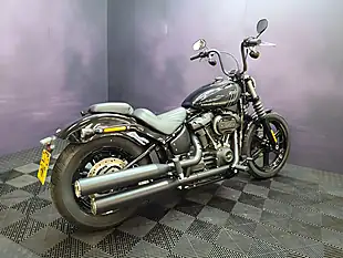 Used 2024 Harley-Davidson Street Bob Fxfbs Black - Interior and Exterior details 12
