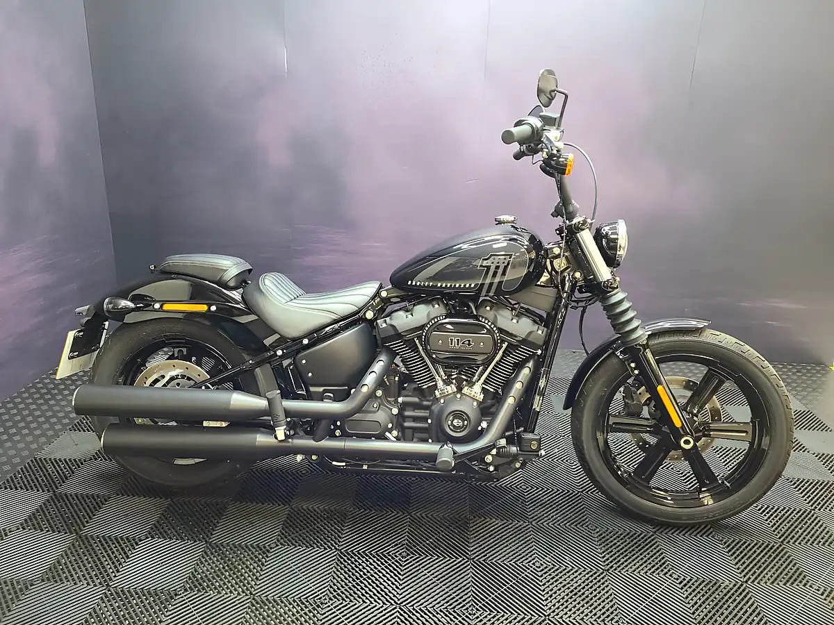 Used 2024 Harley-Davidson Street Bob Fxfbs Black - Interior and Exterior details 2