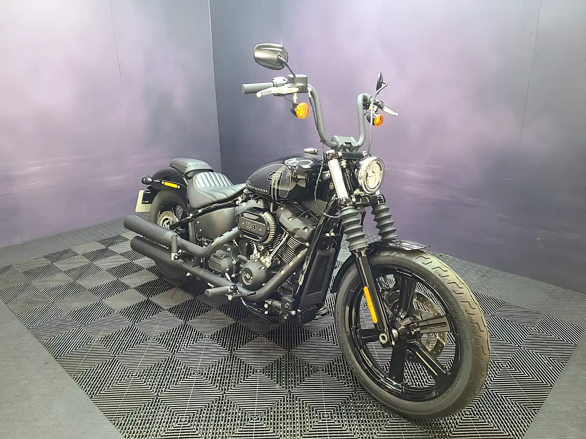 Used 2024 Harley-Davidson Street Bob Fxfbs Black - Interior and Exterior details 4