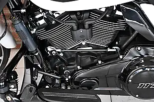 Used 2024 Harley-Davidson Street Glide White - Interior and Exterior details 11
