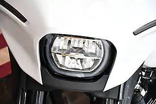 Used 2024 Harley-Davidson Street Glide White - Interior and Exterior details 9