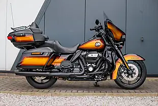 Used 2024 Harley-Davidson Ultra Limited Enthusiast Collection Tobacco Fade - Interior and Exterior details 4