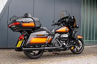 Used 2024 Harley-Davidson Ultra Limited Enthusiast Collection Tobacco Fade - Interior and Exterior details 6