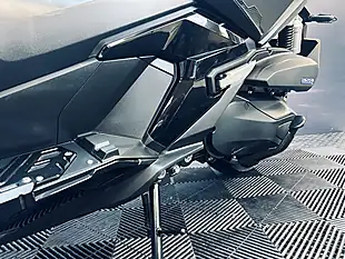 Used 2024 Honda Adv 350 Black - Interior and Exterior details 11