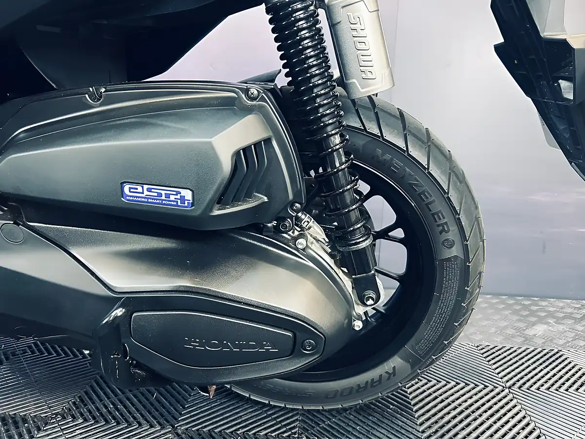 Used 2024 Honda Adv 350 Black - Interior and Exterior details 18