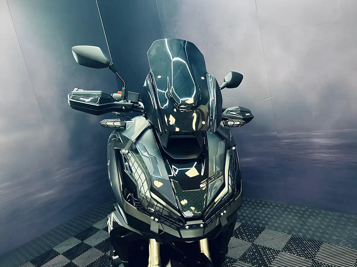 Used 2024 Honda Adv 350 Black - Interior and Exterior details 7