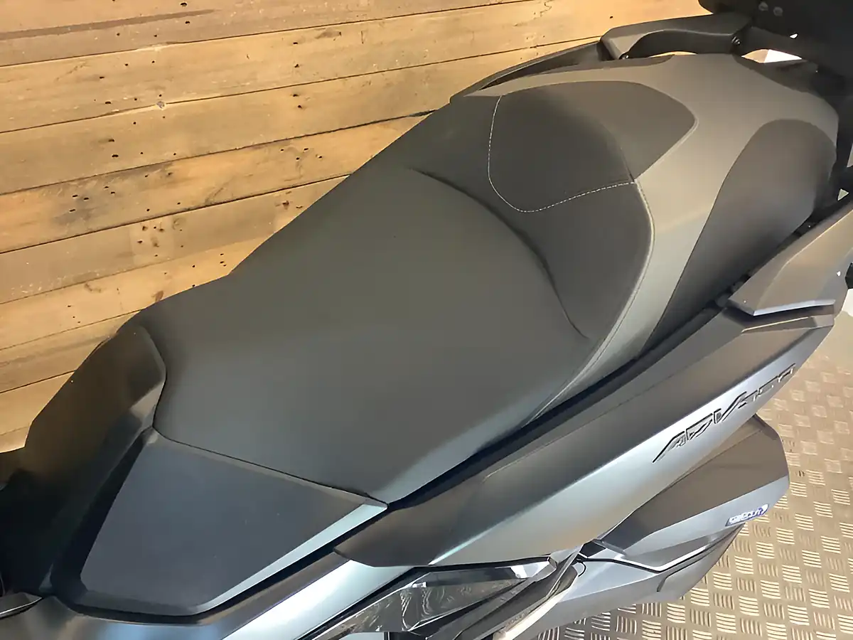 Used 2024 Honda Adv Black - Interior and Exterior details 16