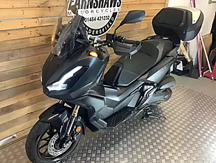 Used 2024 Honda Adv Black - Interior and Exterior details 3