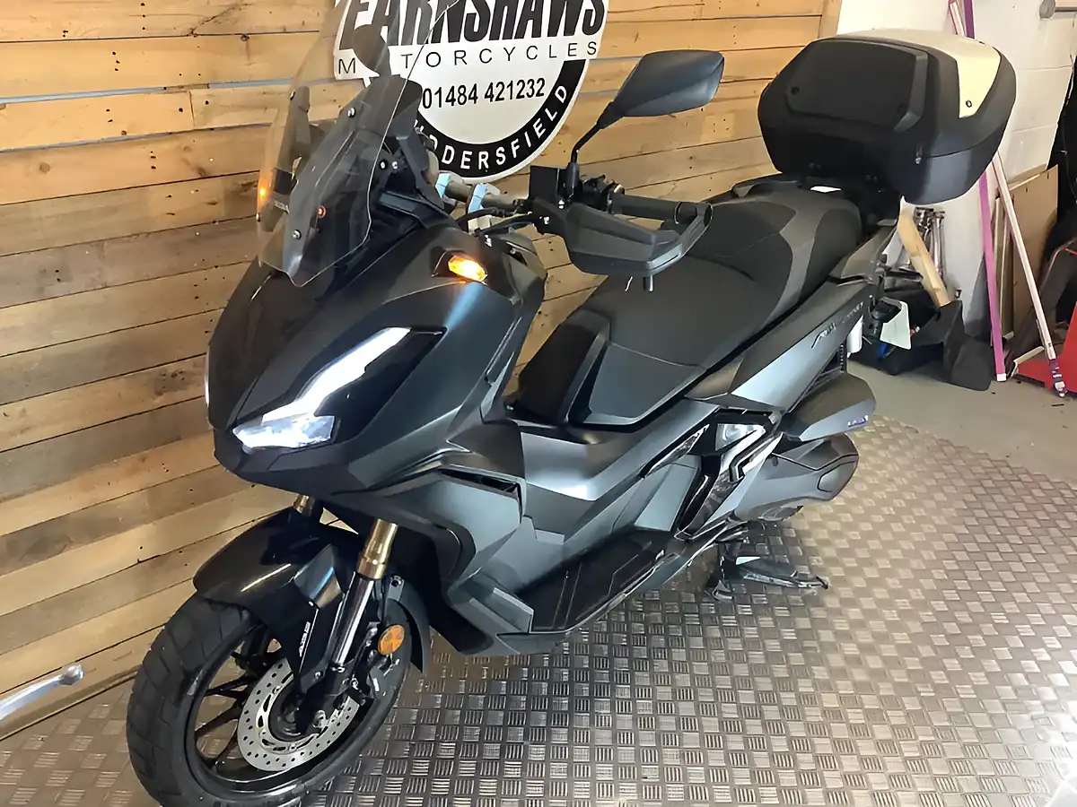 Used 2024 Honda Adv Black - Interior and Exterior details 3