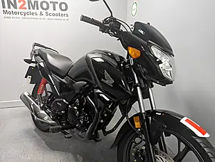 Used 2024 Honda CB125F Black - Interior and Exterior details 5