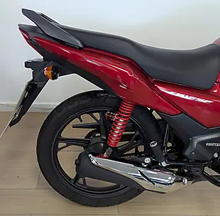 Used 2024 Honda CB125F Red - Interior and Exterior details 19