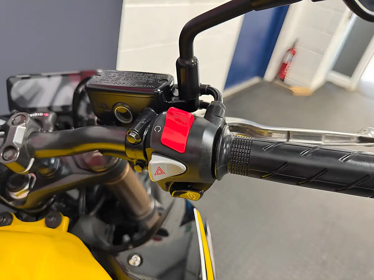 Used 2024 Honda CB500F - Interior and Exterior details 12