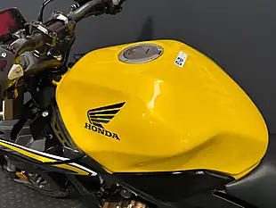 Used 2024 Honda CB500F - Interior and Exterior details 17