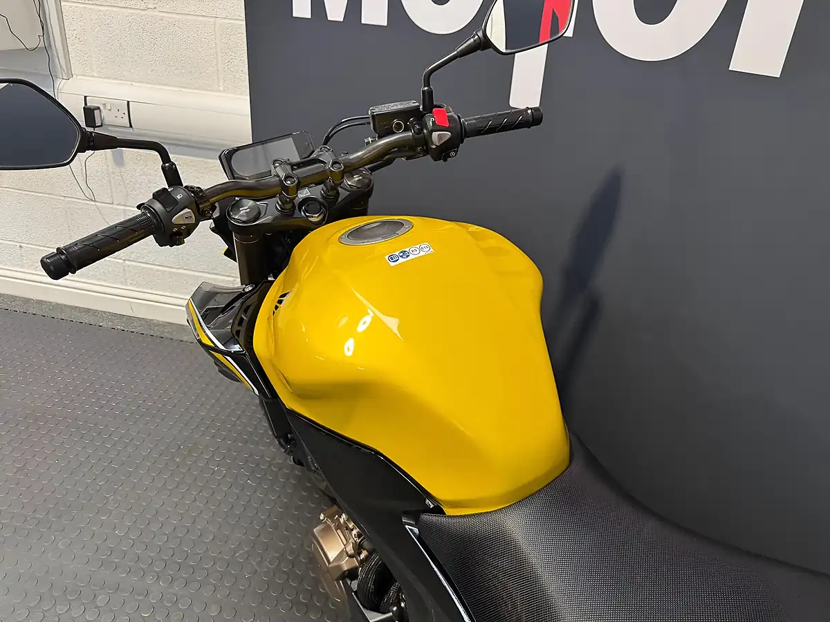 Used 2024 Honda CB500F - Interior and Exterior details 19
