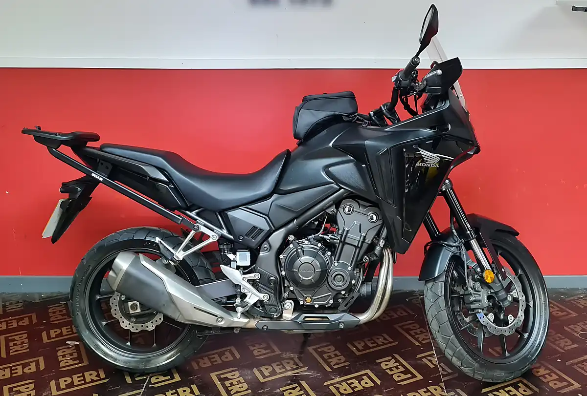 Used 2024 Honda CB500X Black - Interior and Exterior details 7