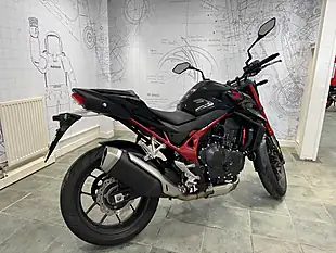 Used 2024 Honda CB750 Hornet Black - Interior and Exterior details 3
