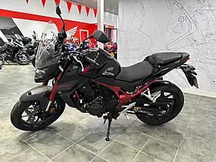 Used 2024 Honda CB750 Hornet Black - Interior and Exterior details 5